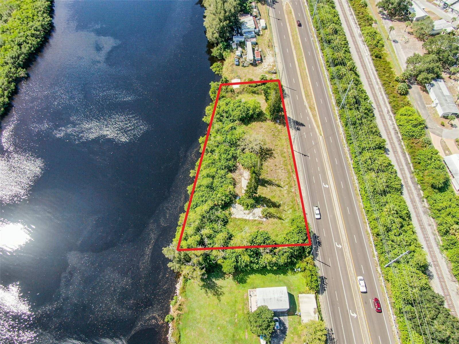 2508 S US HIGHWAY 41, Ruskin, FL 33570