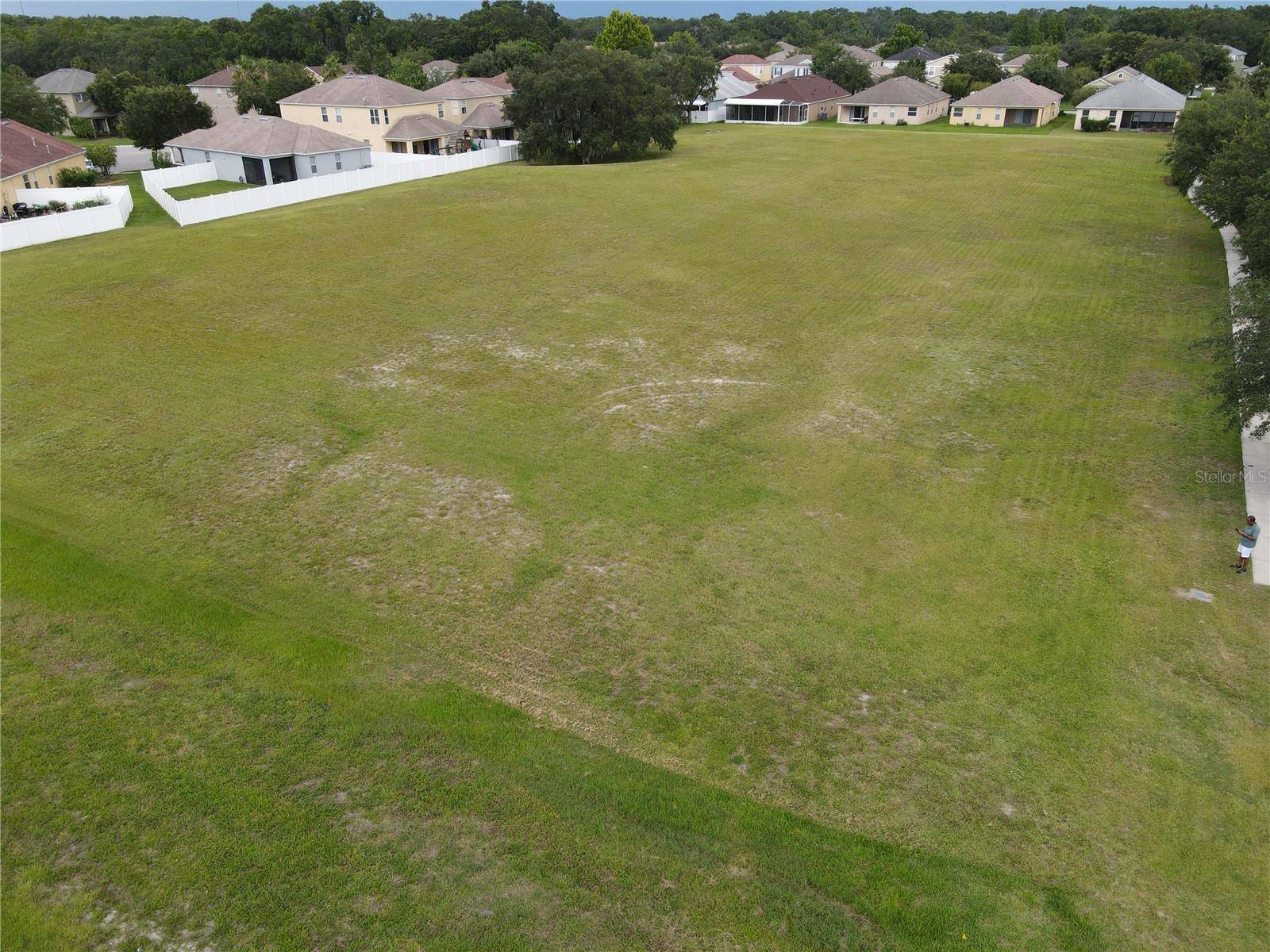1035 NASHVILLE DR, Wesley Chapel, FL 33544