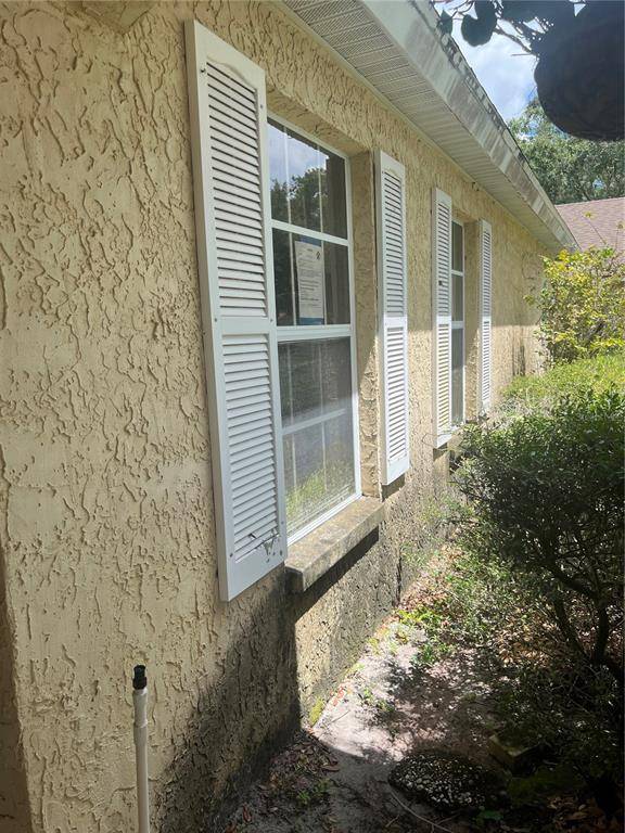 1404 MIDONECK CT, Valrico, FL 33596