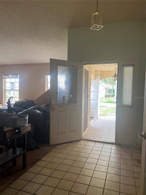 1404 MIDONECK CT, Valrico, FL 33596