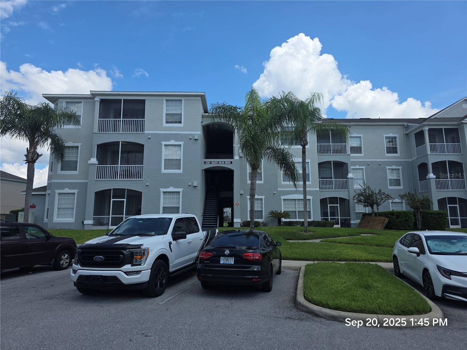 2307 SILVER PALM DR #202, Kissimmee, FL 34747