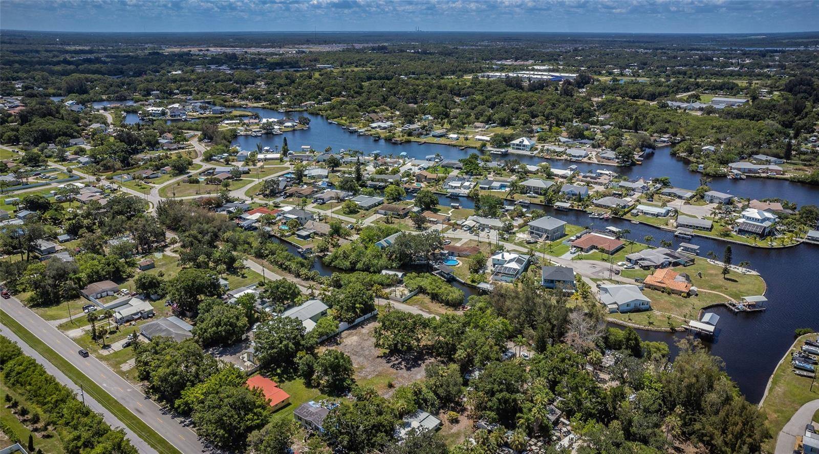 817 2ND AVE NW, Ruskin, FL 33570