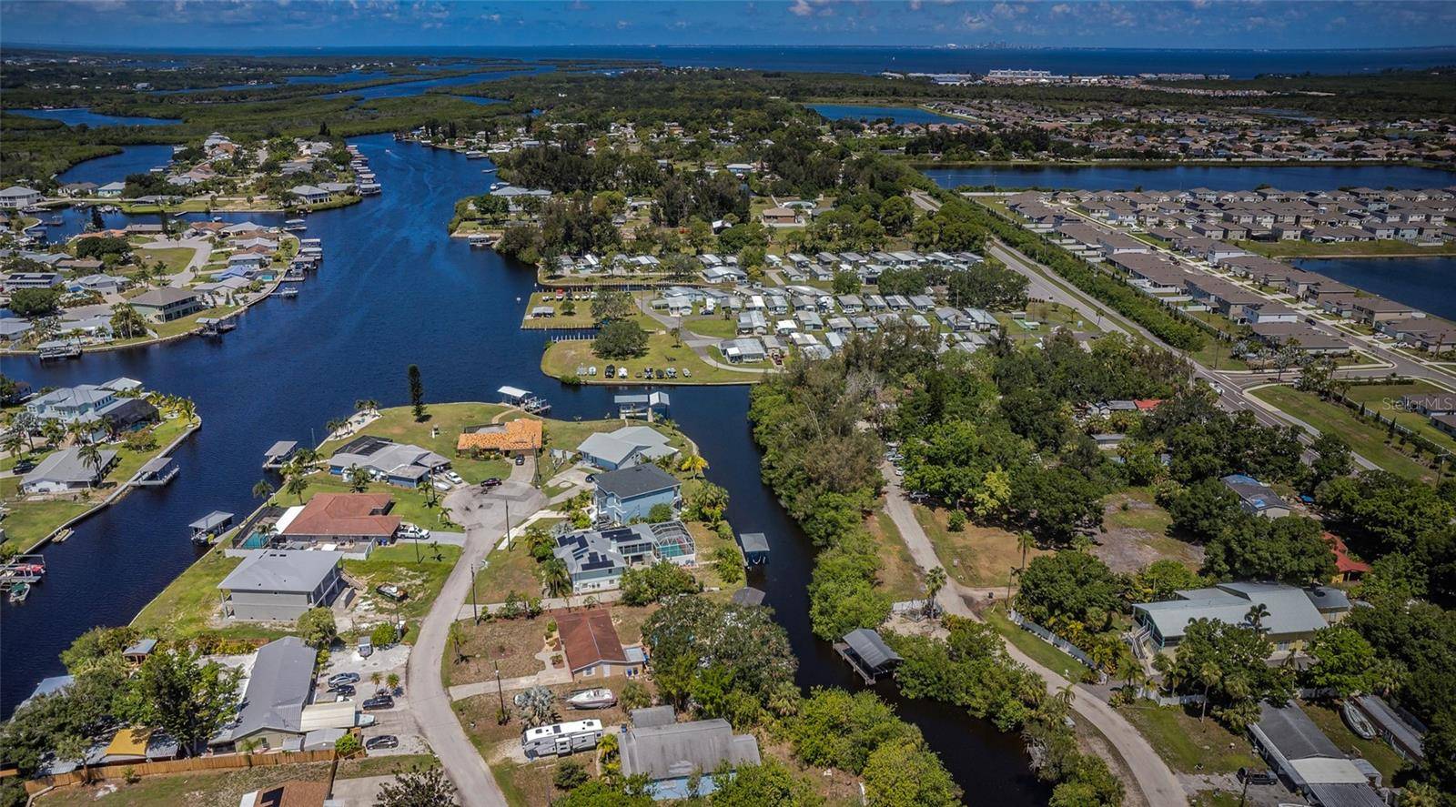 817 2ND AVE NW, Ruskin, FL 33570