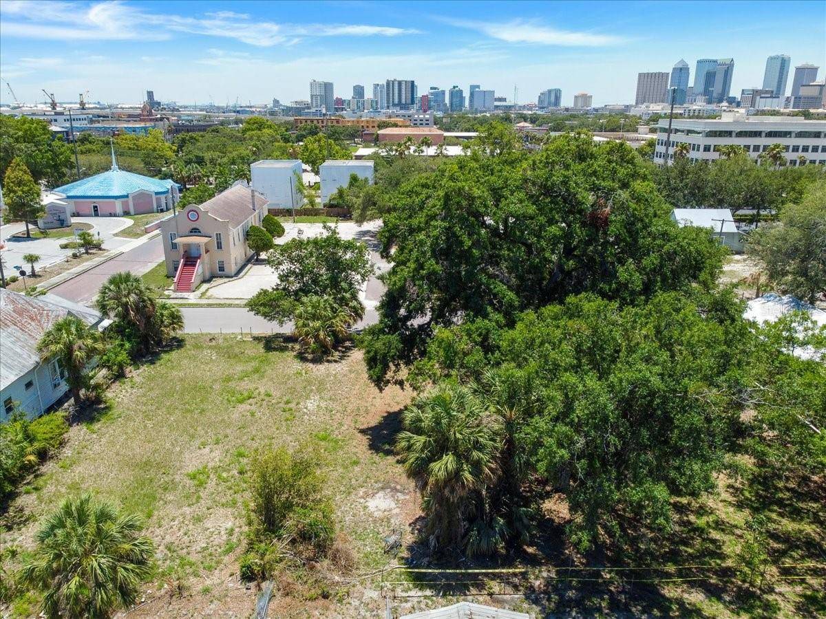 940 E 11TH AVE, Tampa, FL 33605