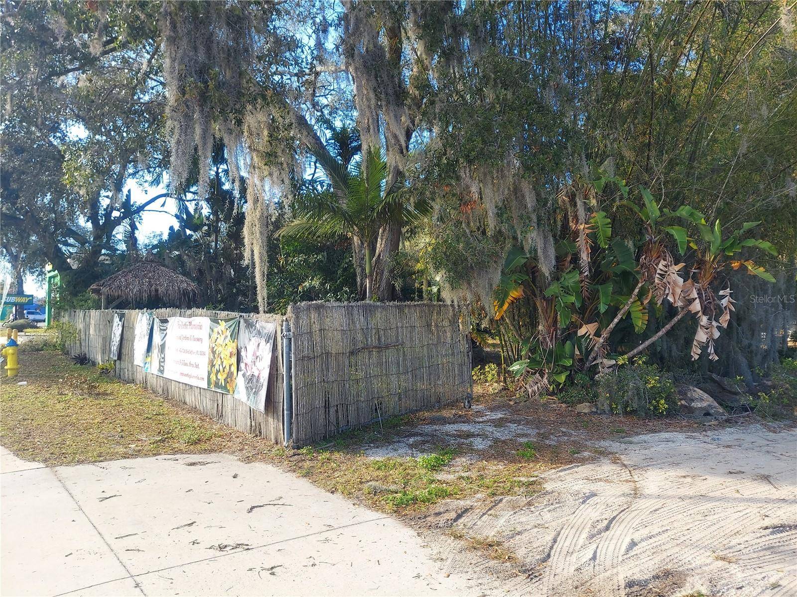 453 W DR MARTIN LUTHER KING JR BLVD, Seffner, FL 33584