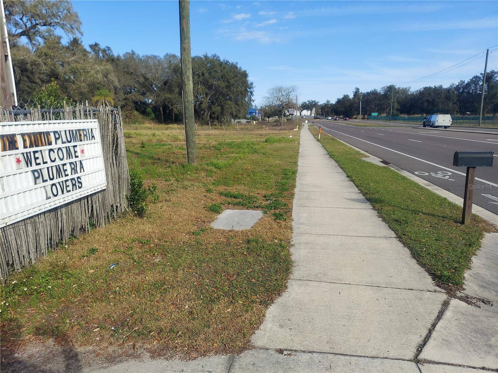 453 W DR MARTIN LUTHER KING JR BLVD, Seffner, FL 33584