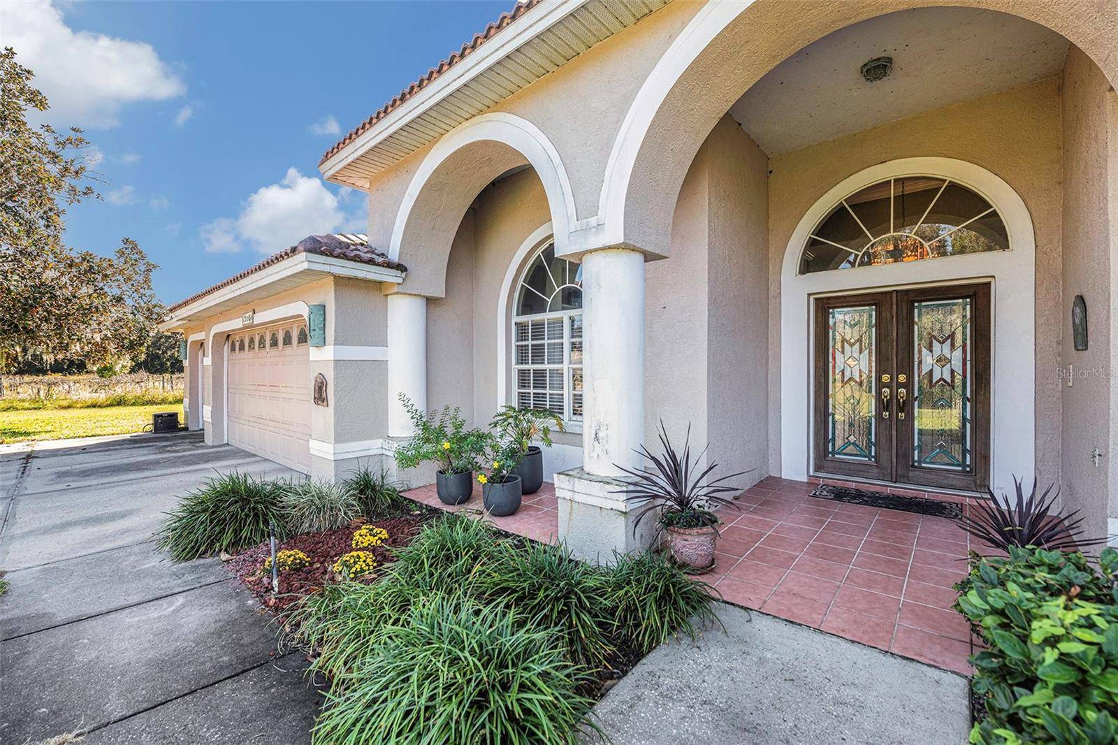 331 LEWIS RD, Lithia, FL 33547