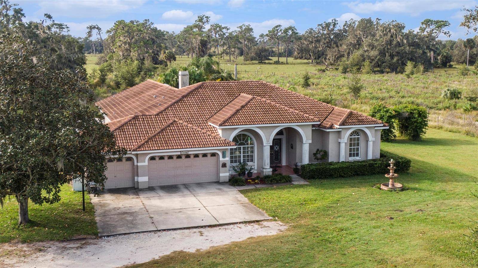 331 LEWIS RD, Lithia, FL 33547