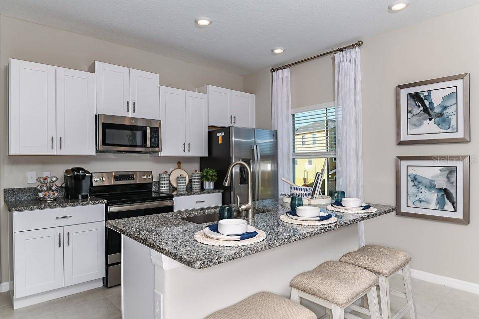 822 TENNYSON MILL CIR, Tampa, FL 33619