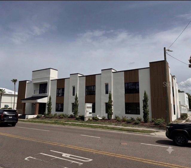 2111 W SWANN AVE, Tampa, FL 33606