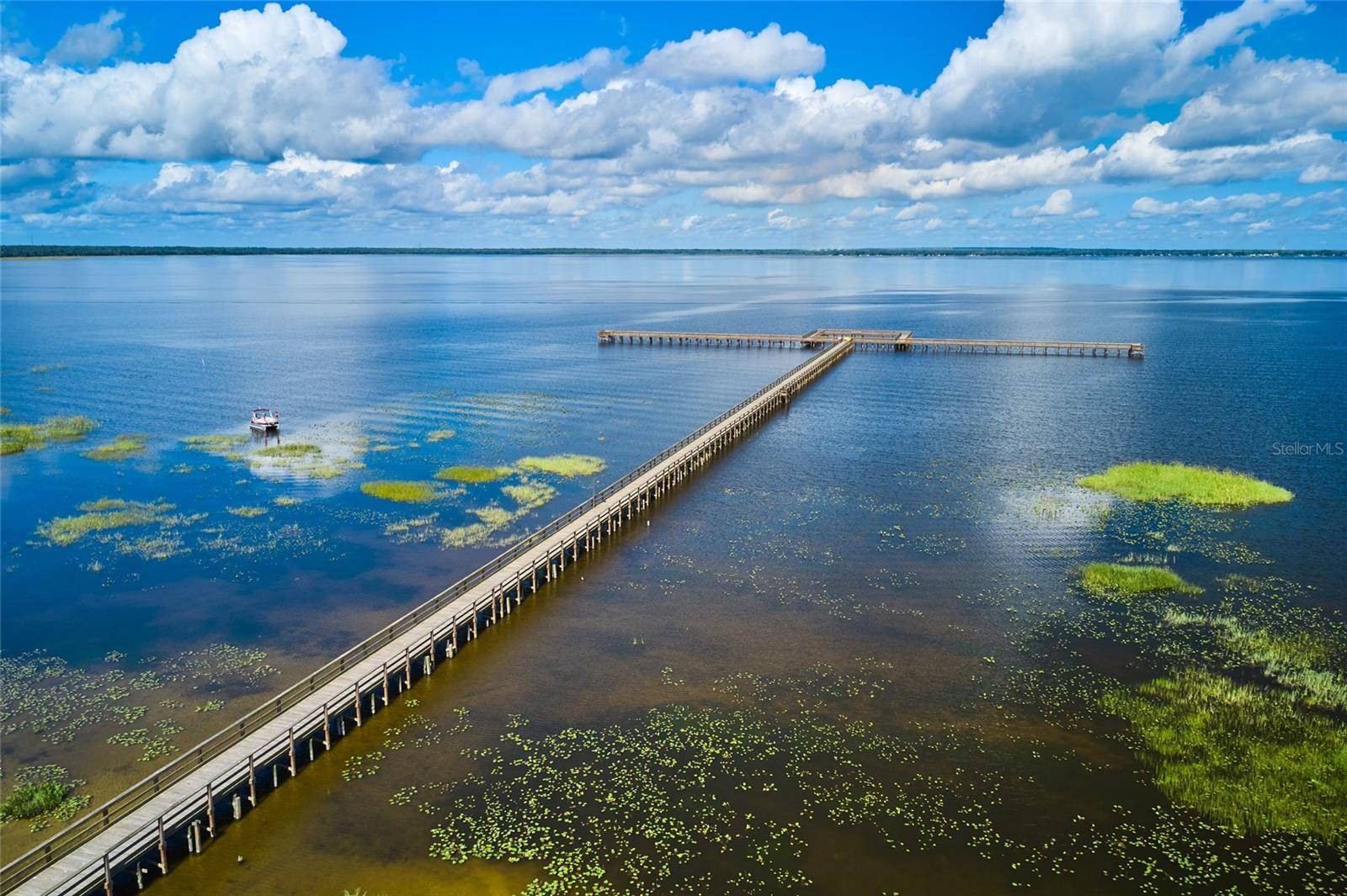 913 INDIAN LAKE DR, Indian Lake Estates, FL 33855
