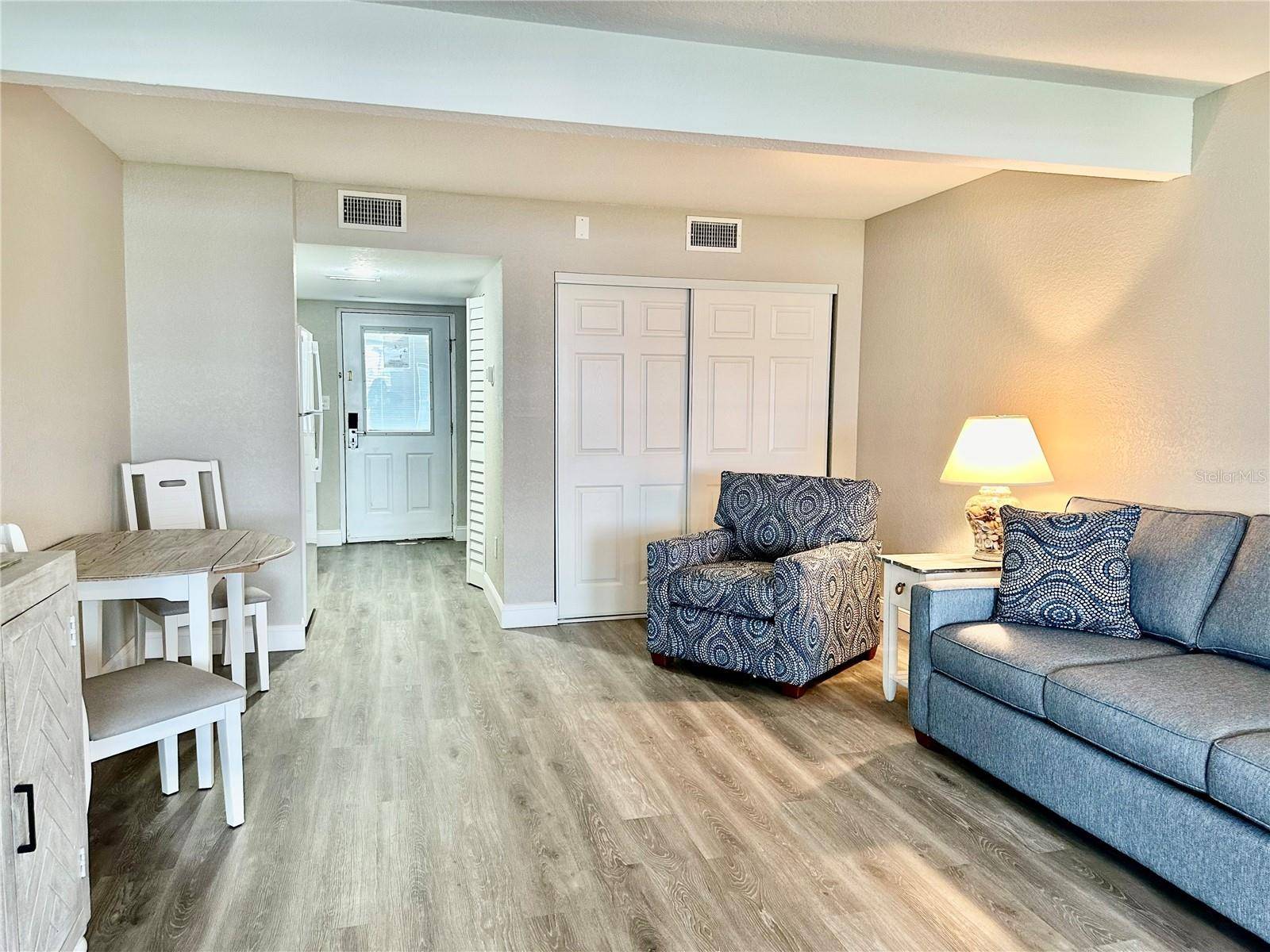 5297 S CHEROKEE WAY #104, Homosassa, FL 34448
