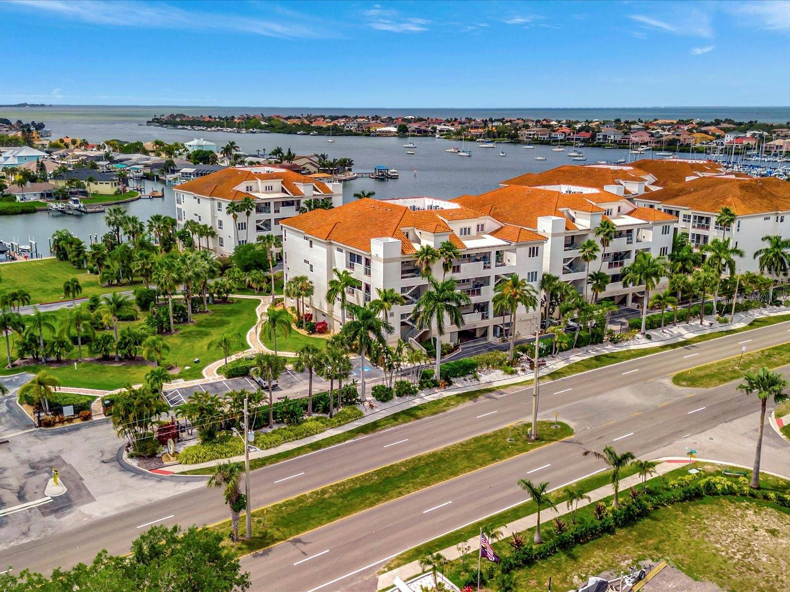 1022 BELLASOL WAY #5302, Apollo Beach, FL 33572