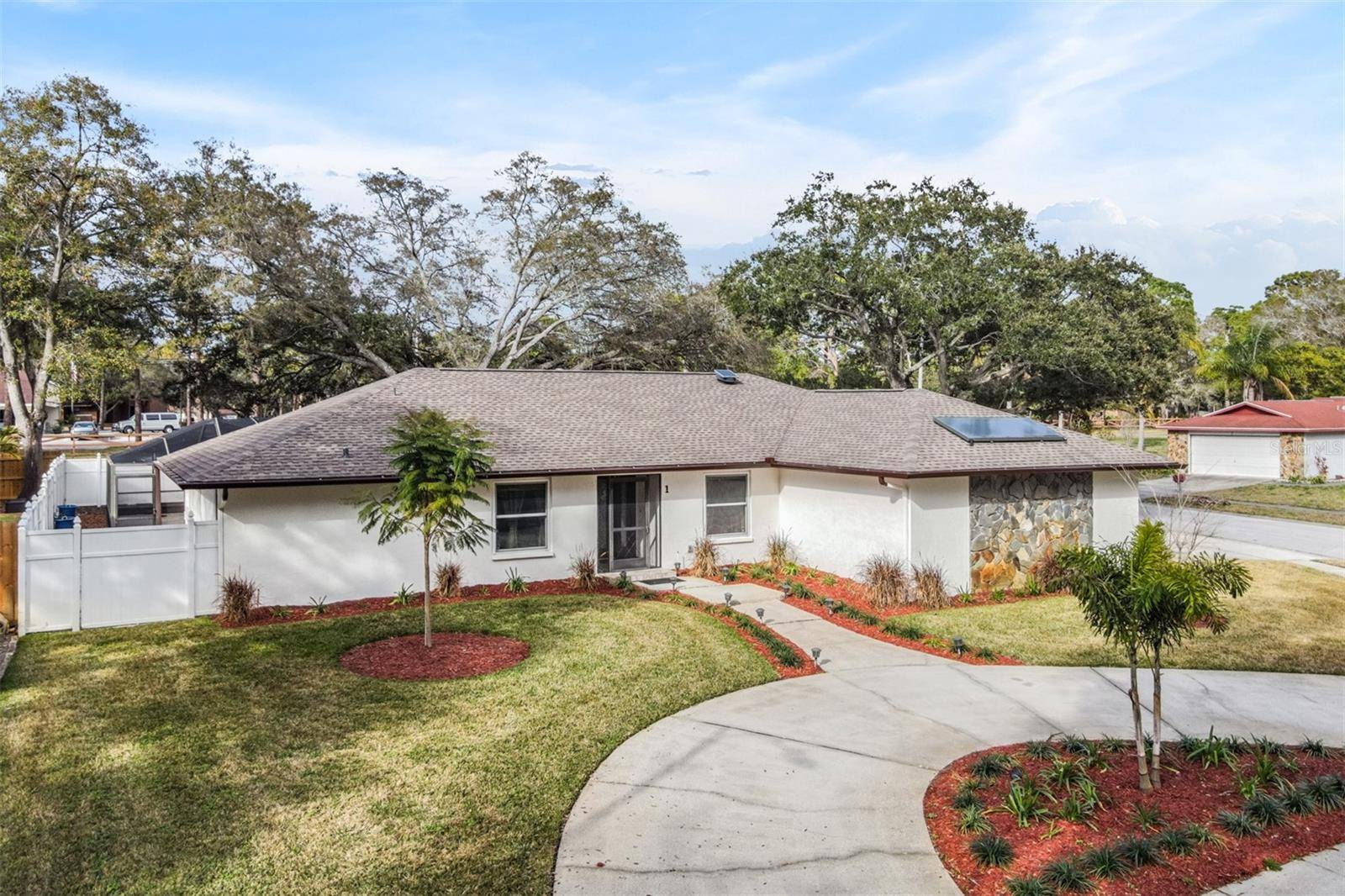 1 FERNERY LN, Safety Harbor, FL 34695