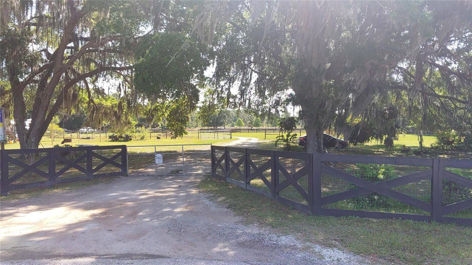 Address not disclosed, Plant City, FL 33563