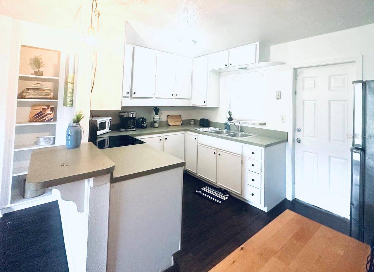 4716 W WISCONSIN AVE, Tampa, FL 33616