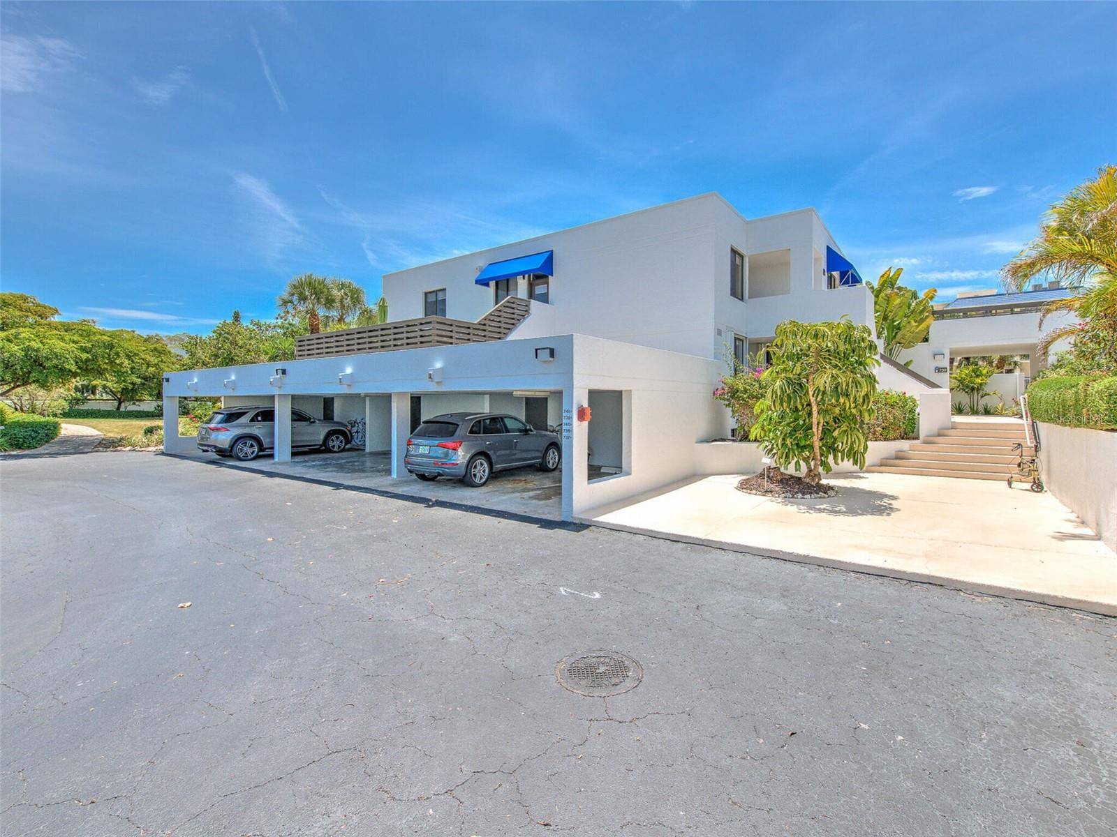 739 BAYPORT WAY #739, Longboat Key, FL 34228