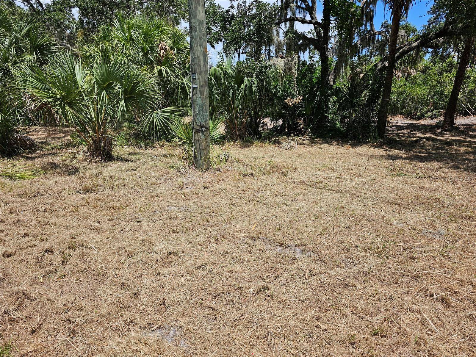 2504, 2506, and 2508 RIVER BEND DR, Ruskin, FL 33570