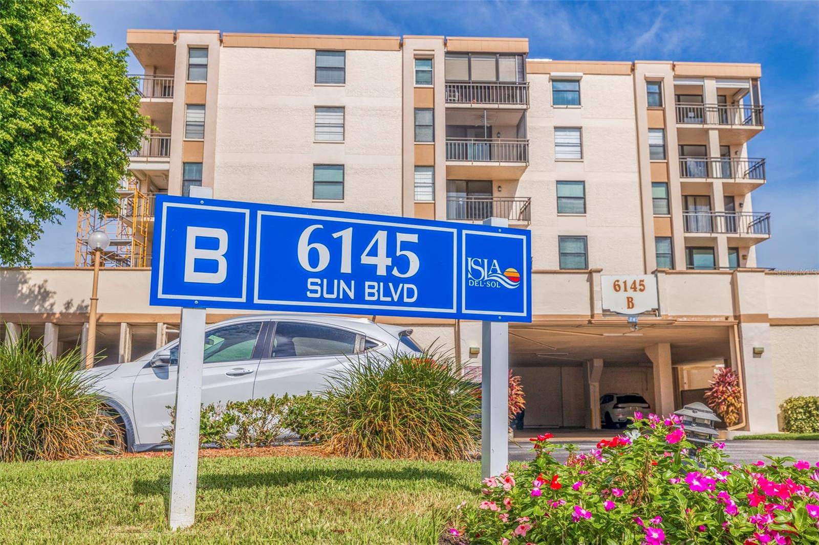 6145 SUN BLVD #304, St Petersburg, FL 33715