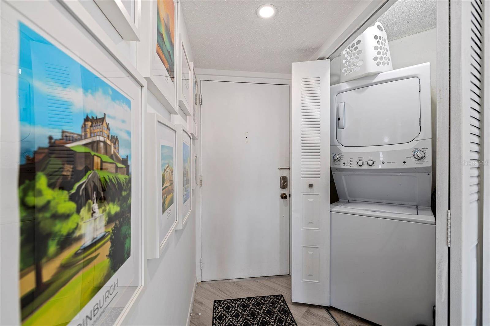 6145 SUN BLVD #304, St Petersburg, FL 33715