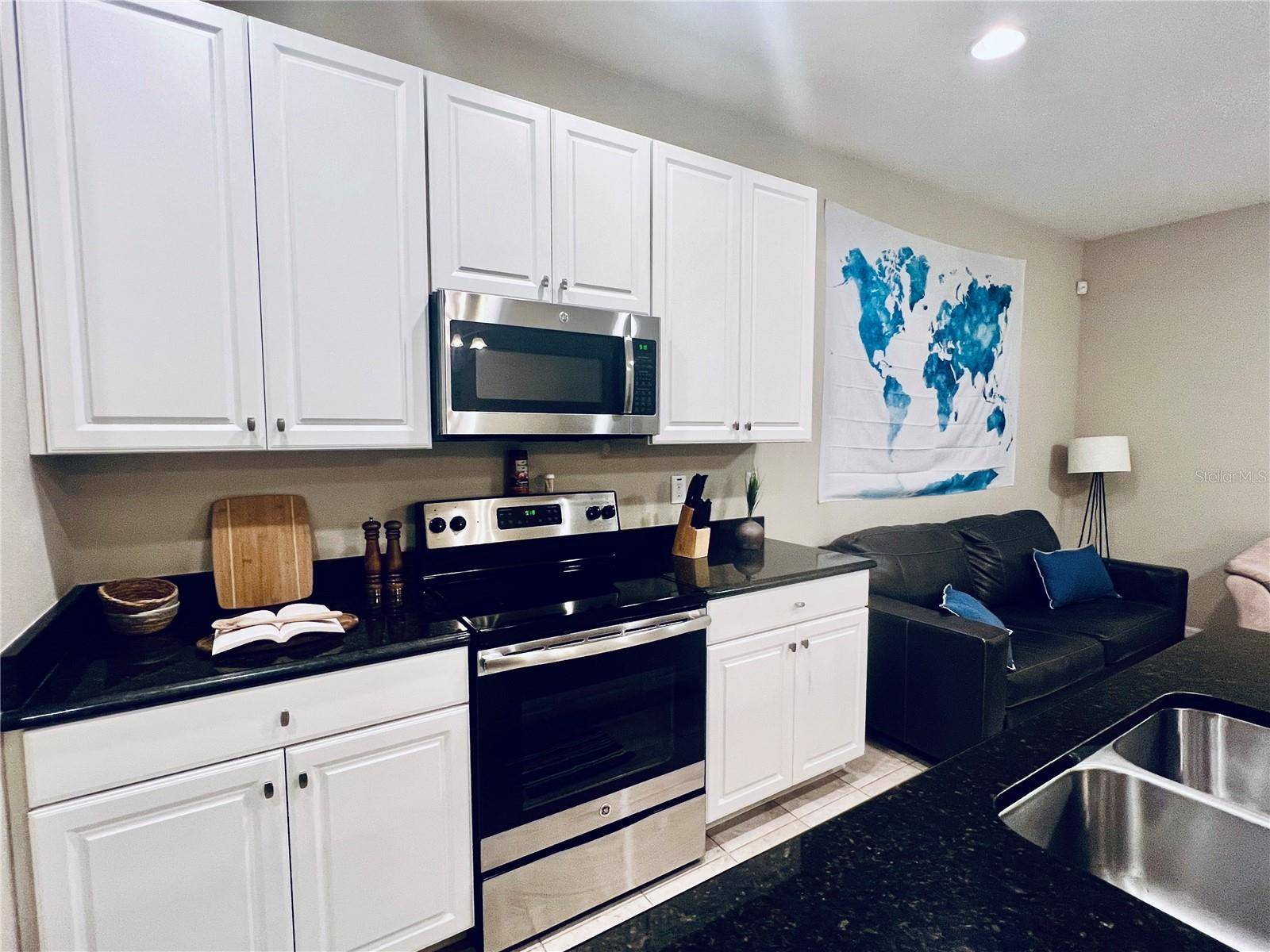 7007 TOWNE LAKE RD, Riverview, FL 33578