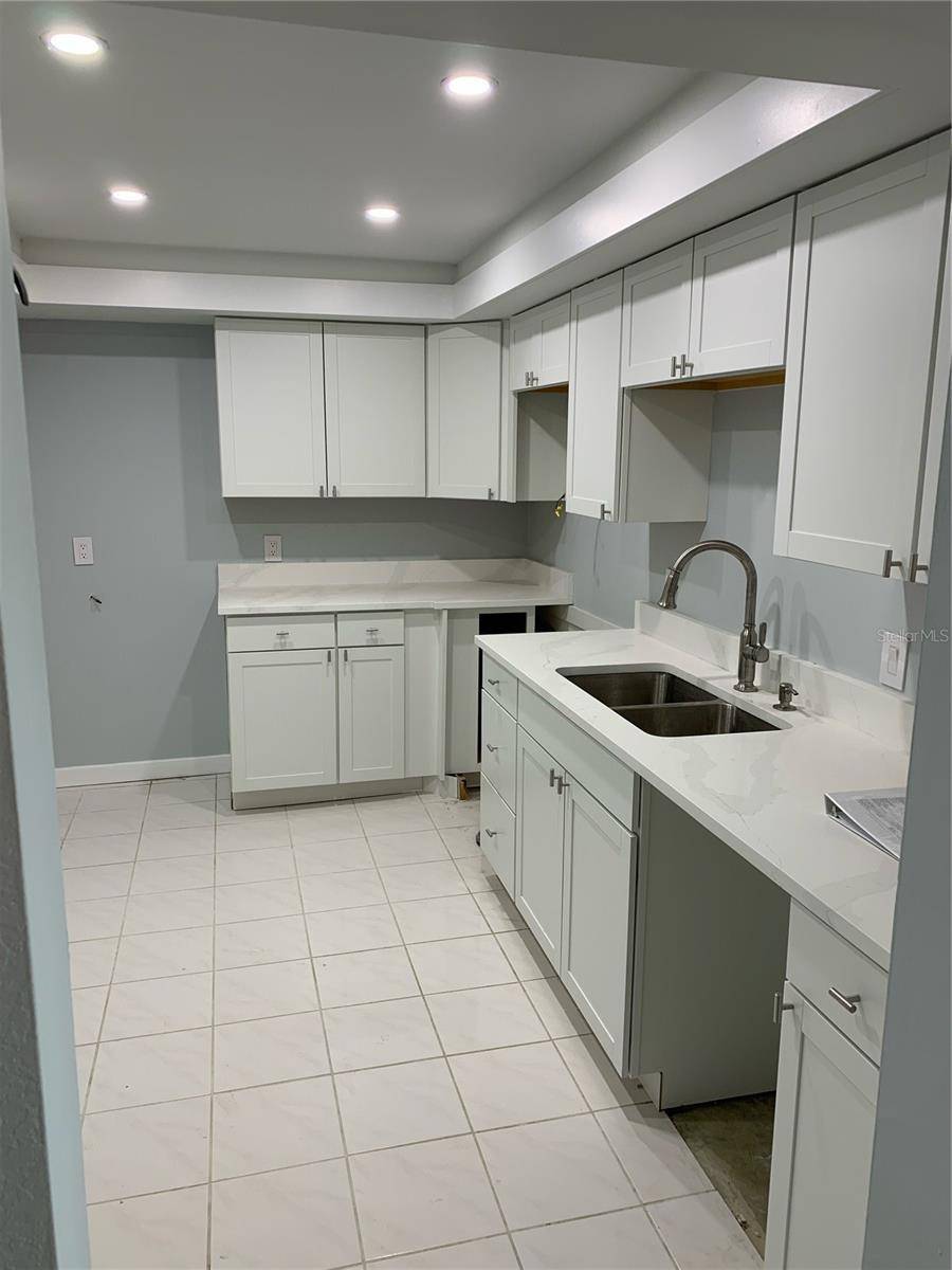 255 DOLPHIN PT #809, Clearwater, FL 33767