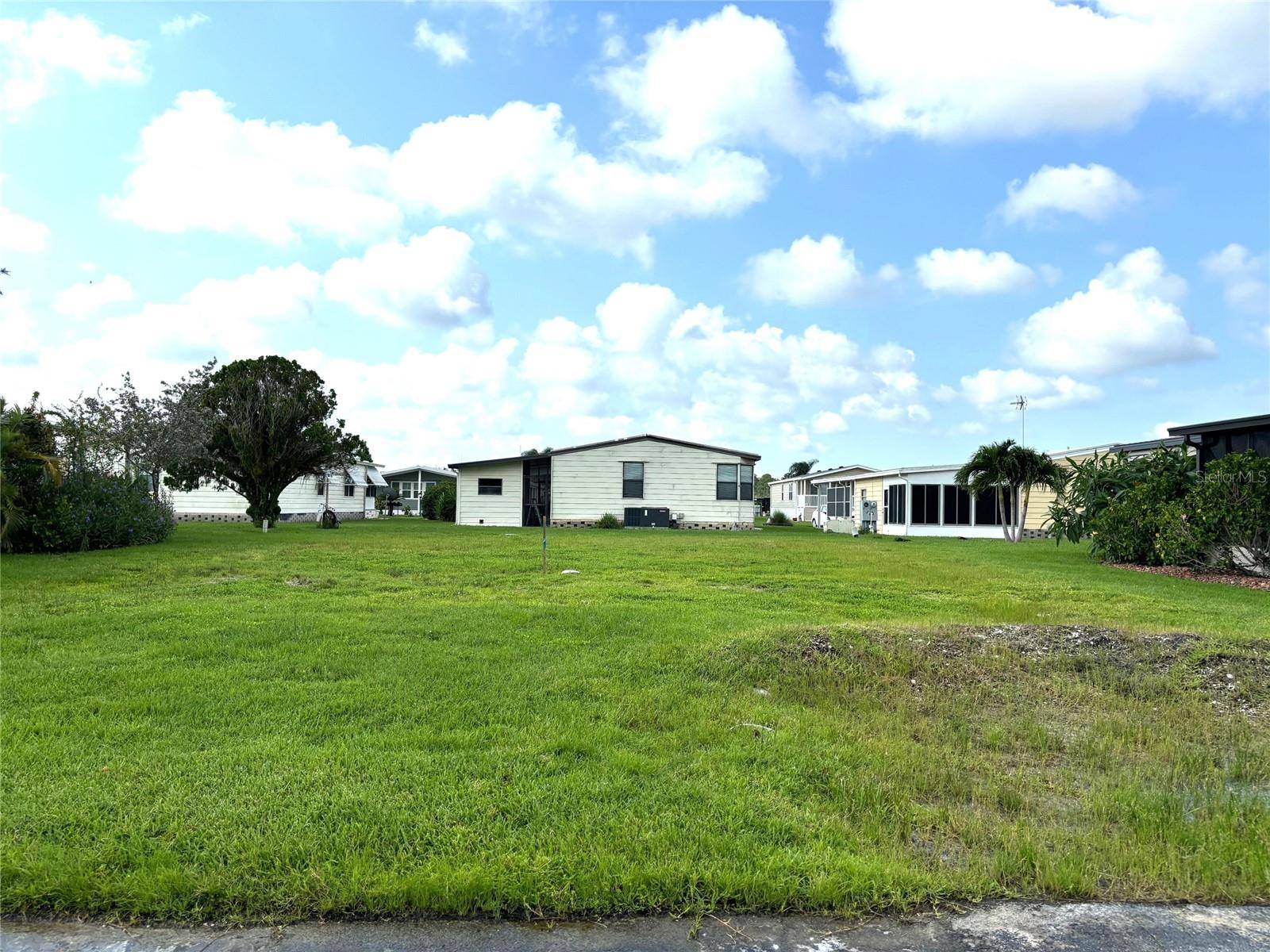 404 TARDE LOGO CIR, North Port, FL 34287