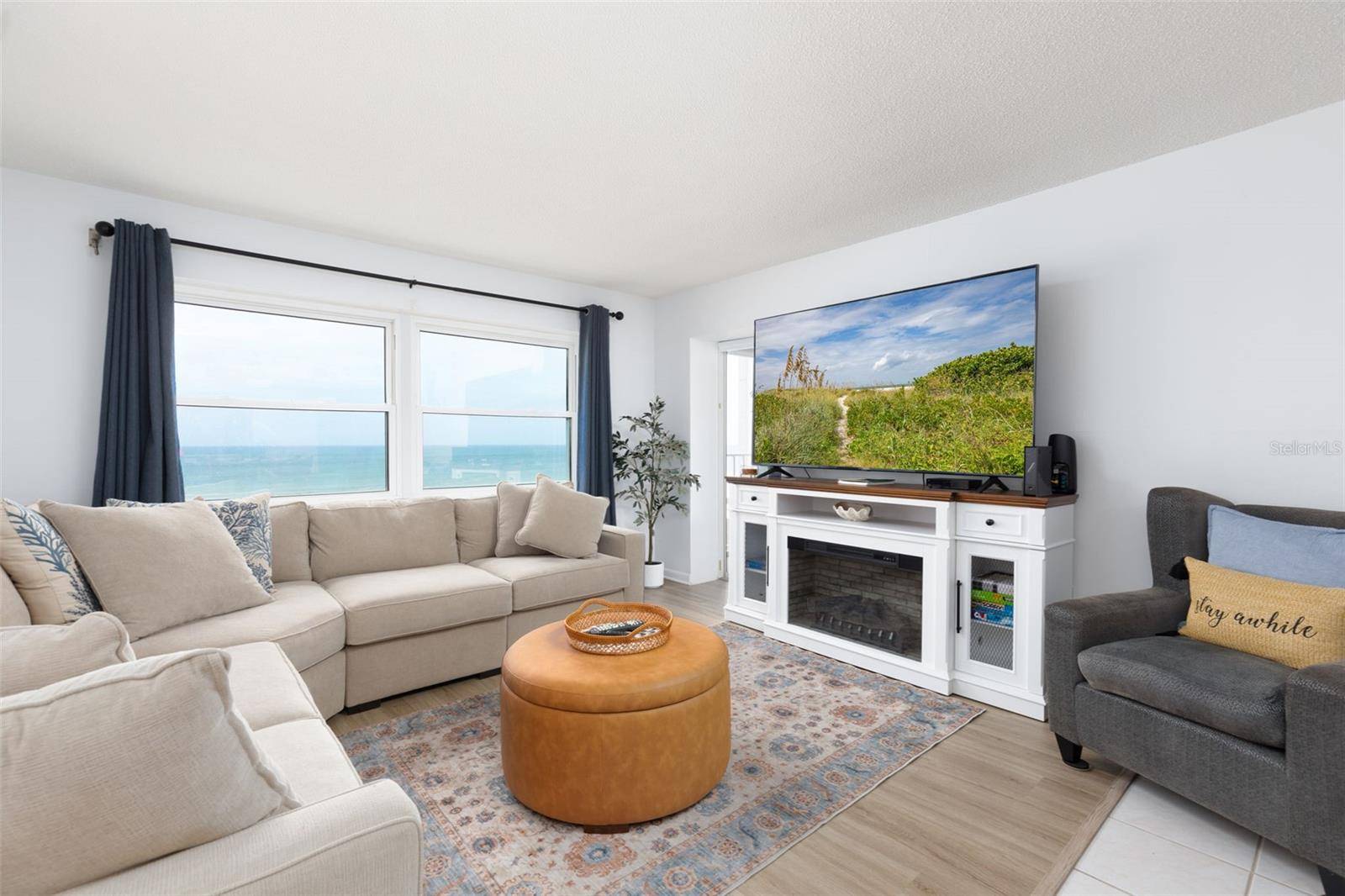 11000 GULF BLVD #1002, Treasure Island, FL 33706