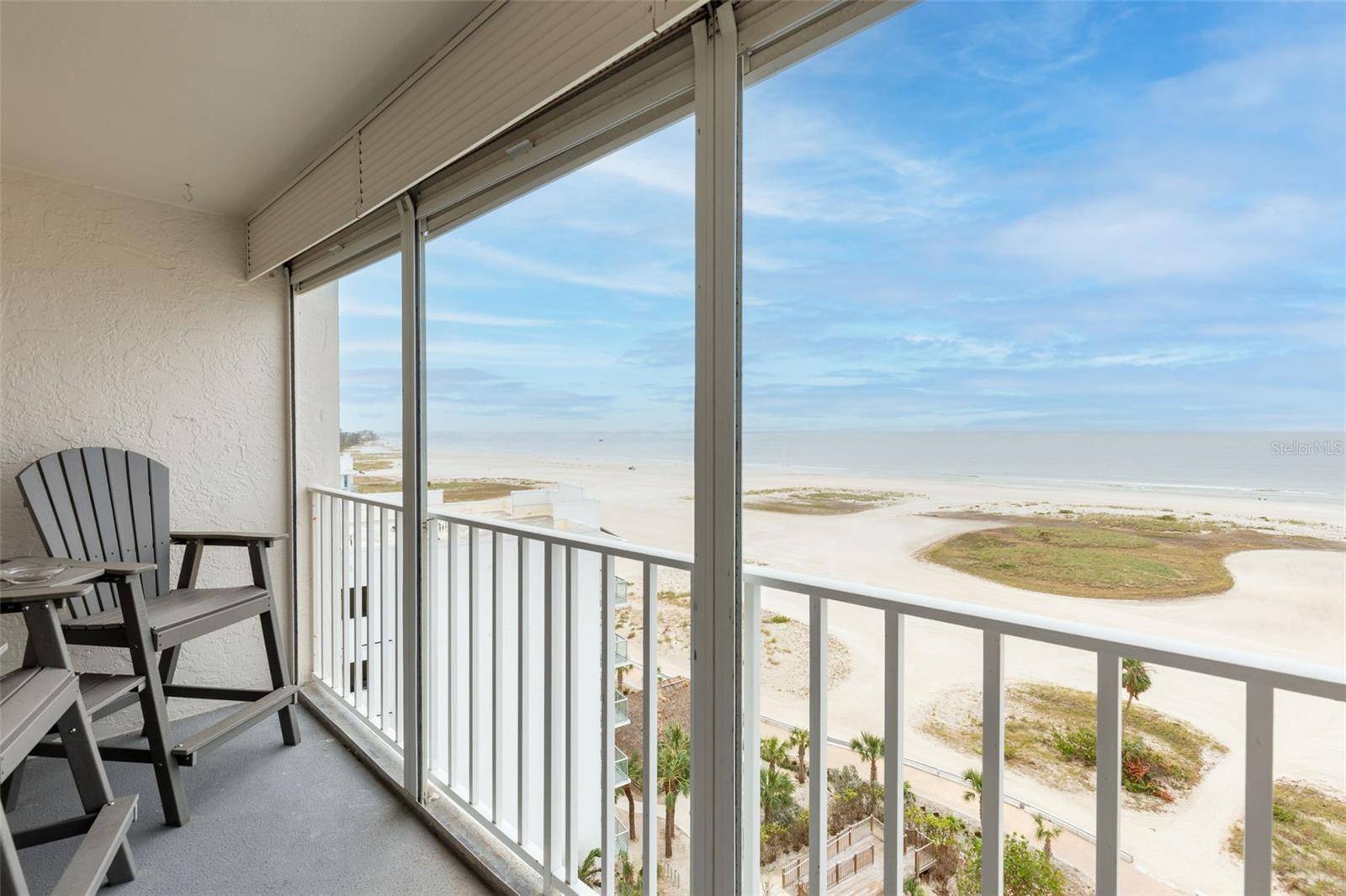 11000 GULF BLVD #1002, Treasure Island, FL 33706