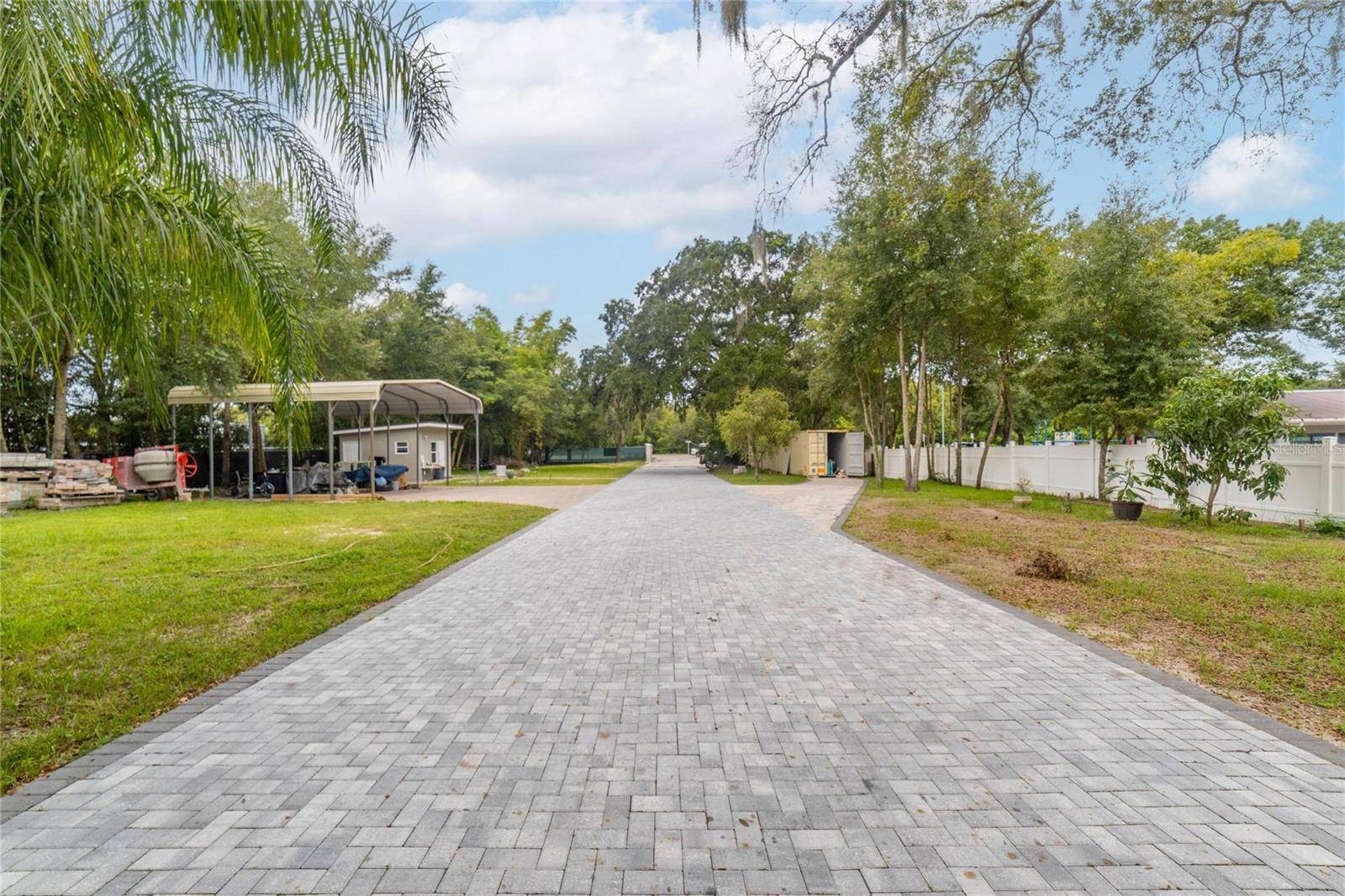 201 S LAKEWOOD DR, Brandon, FL 33511