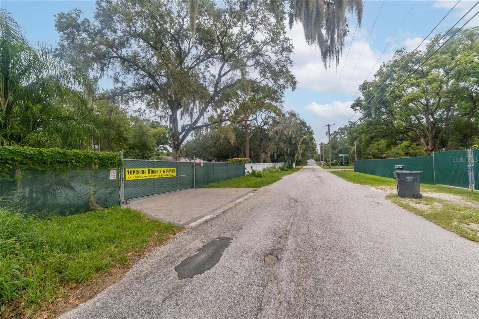 201 S LAKEWOOD DR, Brandon, FL 33511