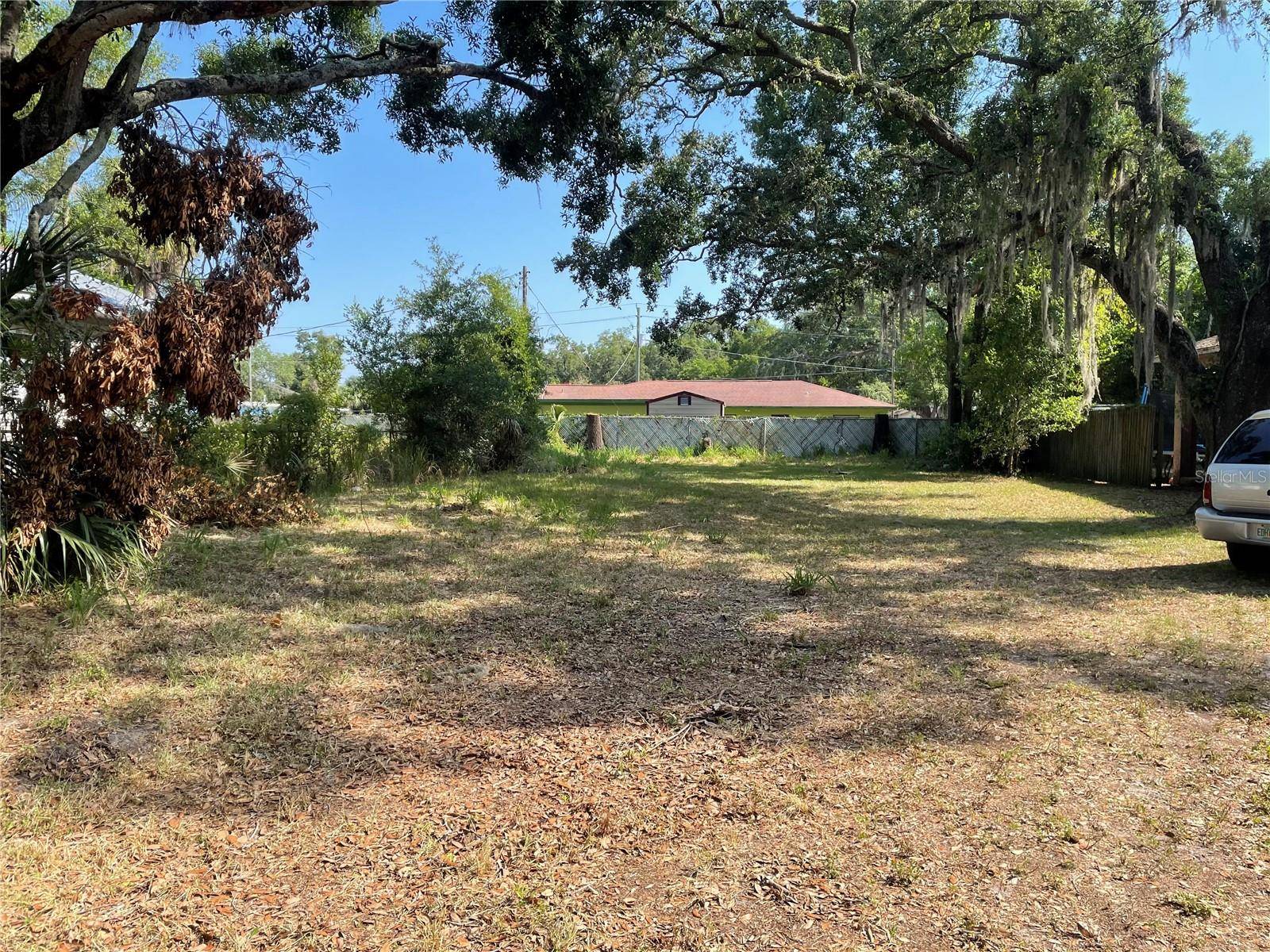 2420 NORTH BAY ST, Tampa, FL 33610