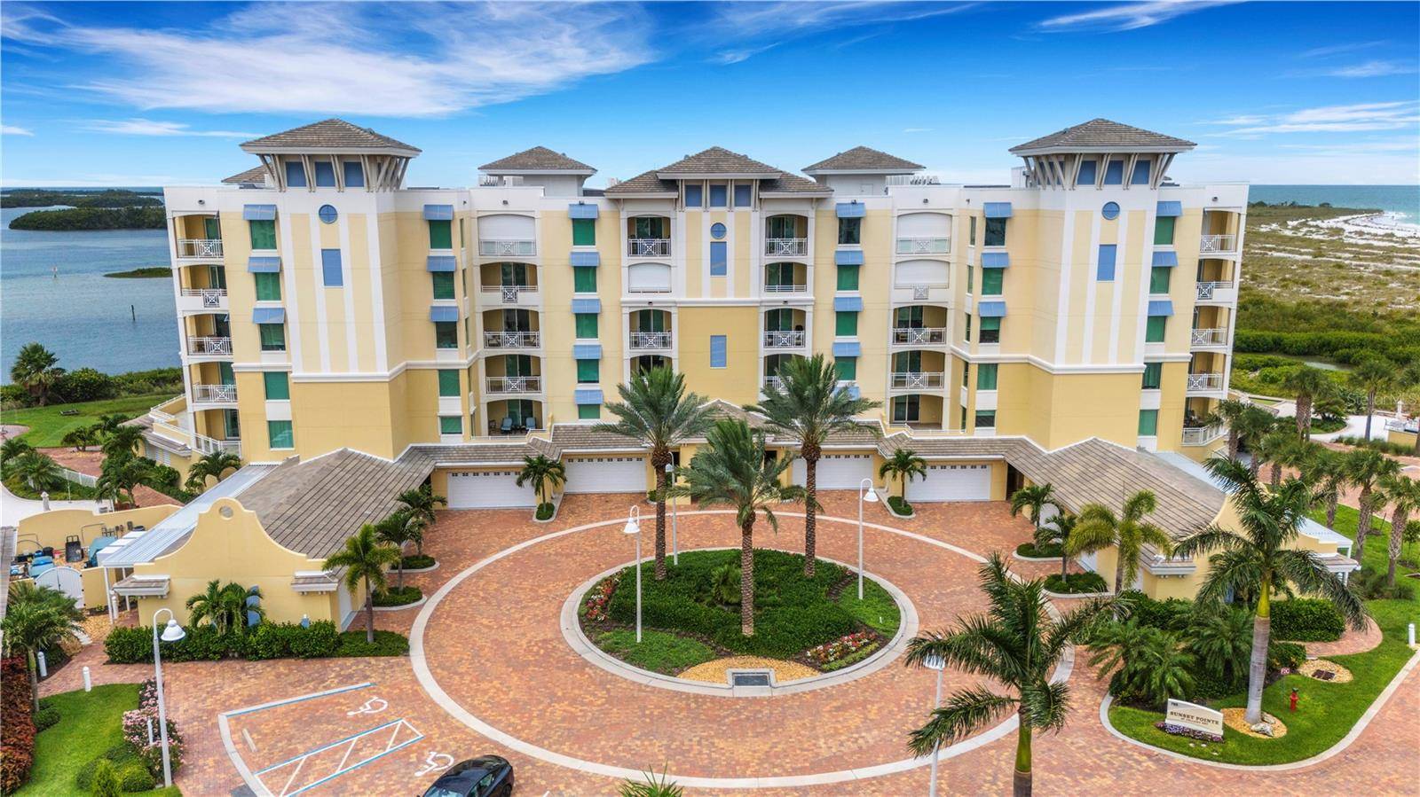 795 COLLANY RD #304, St Petersburg, FL 33715