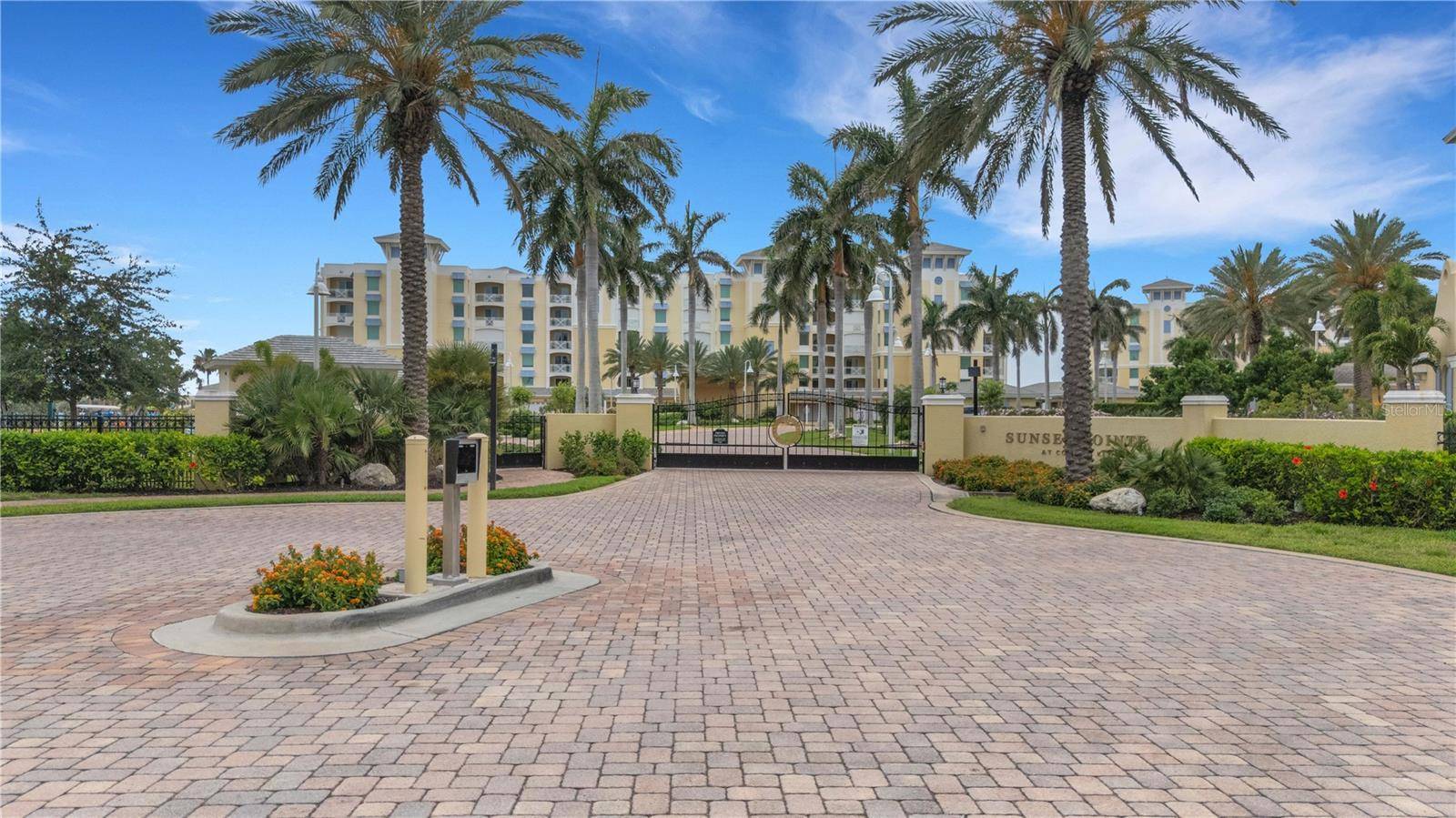 795 COLLANY RD #304, St Petersburg, FL 33715