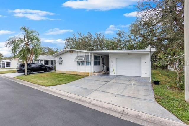 34124 ESTATES LN, Wesley Chapel, FL 33543