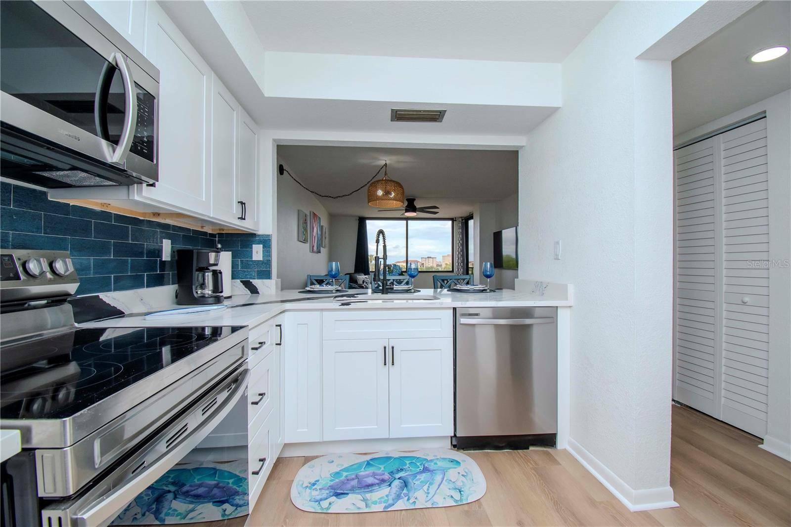 6361 BAHIA DEL MAR BLVD #605, St Petersburg, FL 33715