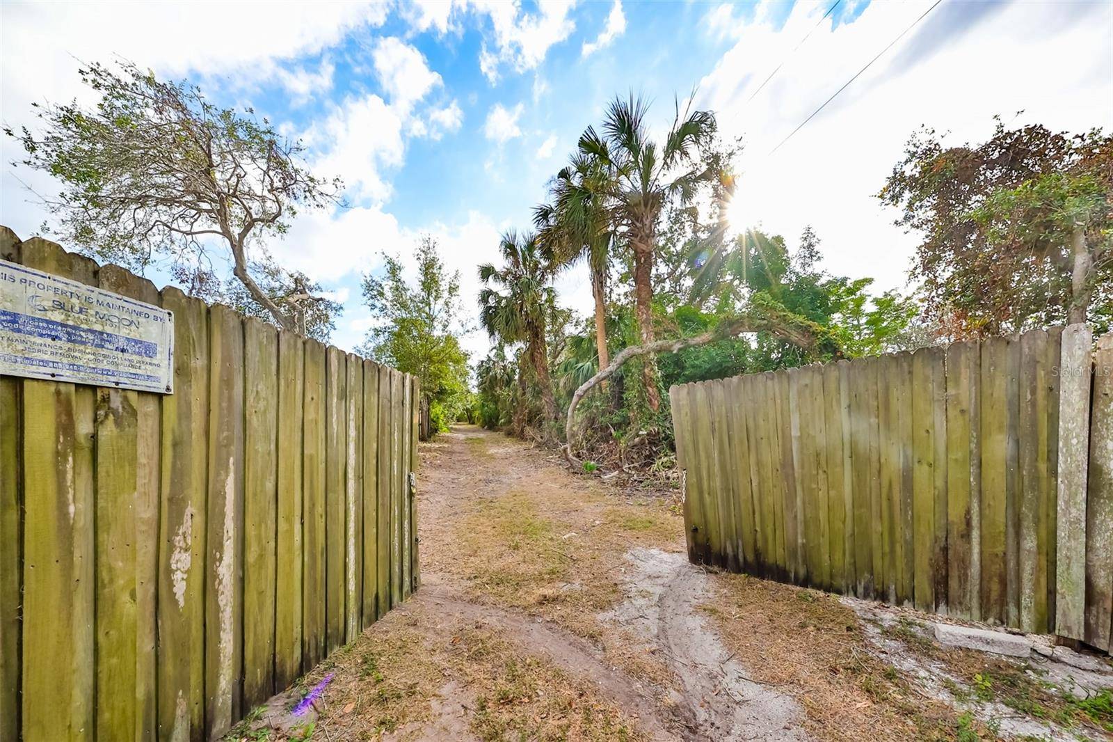 8839 RICHMOND ST, Gibsonton, FL 33534