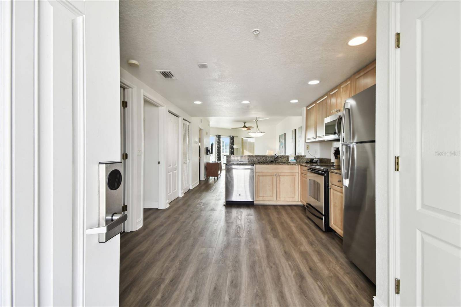 11605 GULF BLVD #502, Treasure Island, FL 33706