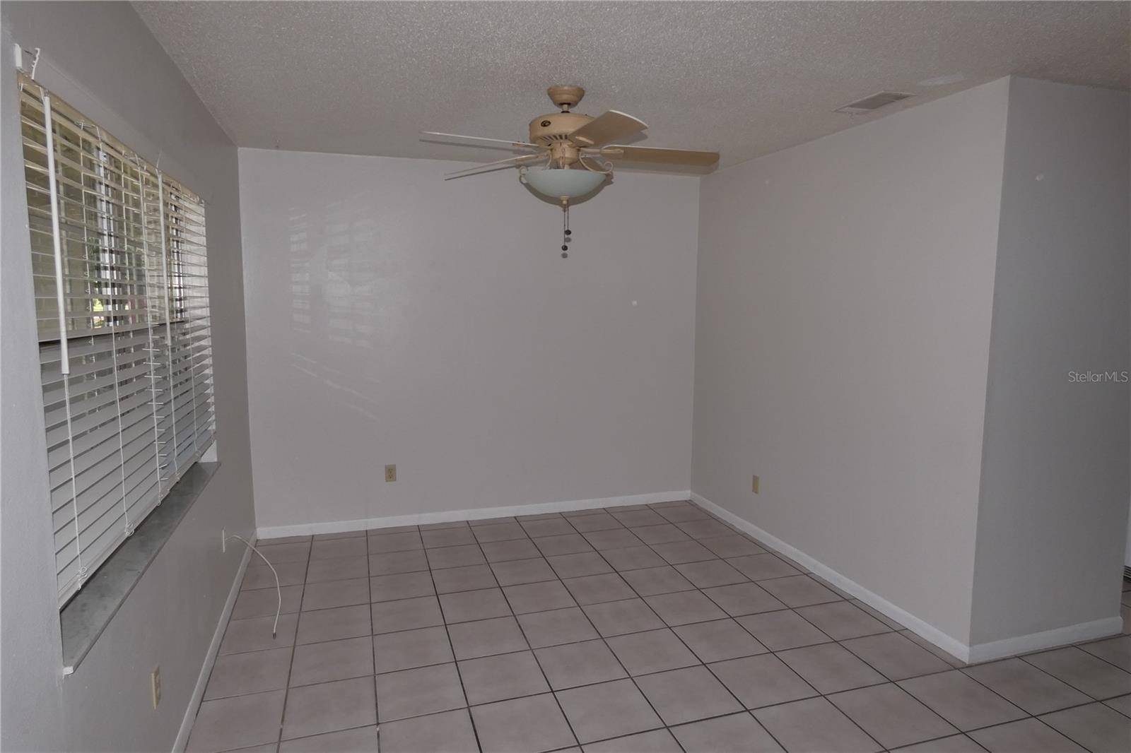 5250 15TH ST N #8, St Petersburg, FL 33703