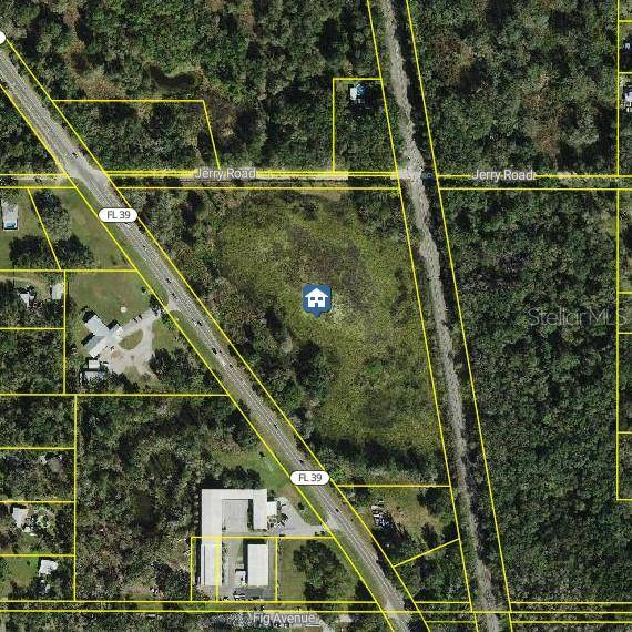 2050 PAUL S BUCHMAN HWY, Zephyrhills, FL 33540