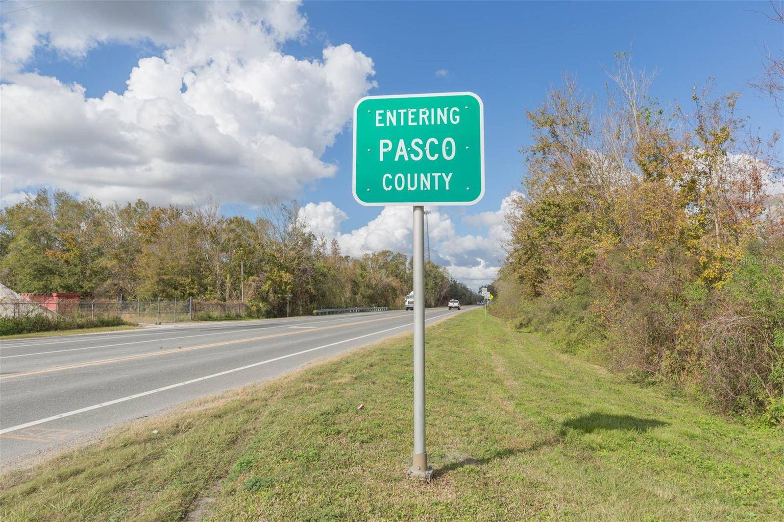 2050 PAUL S BUCHMAN HWY, Zephyrhills, FL 33540