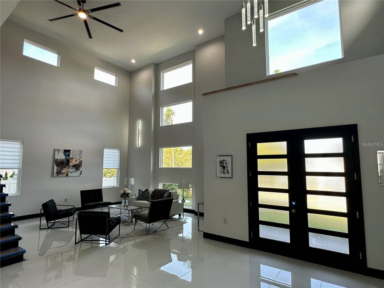 6524 6TH AVE N, St Petersburg, FL 33710