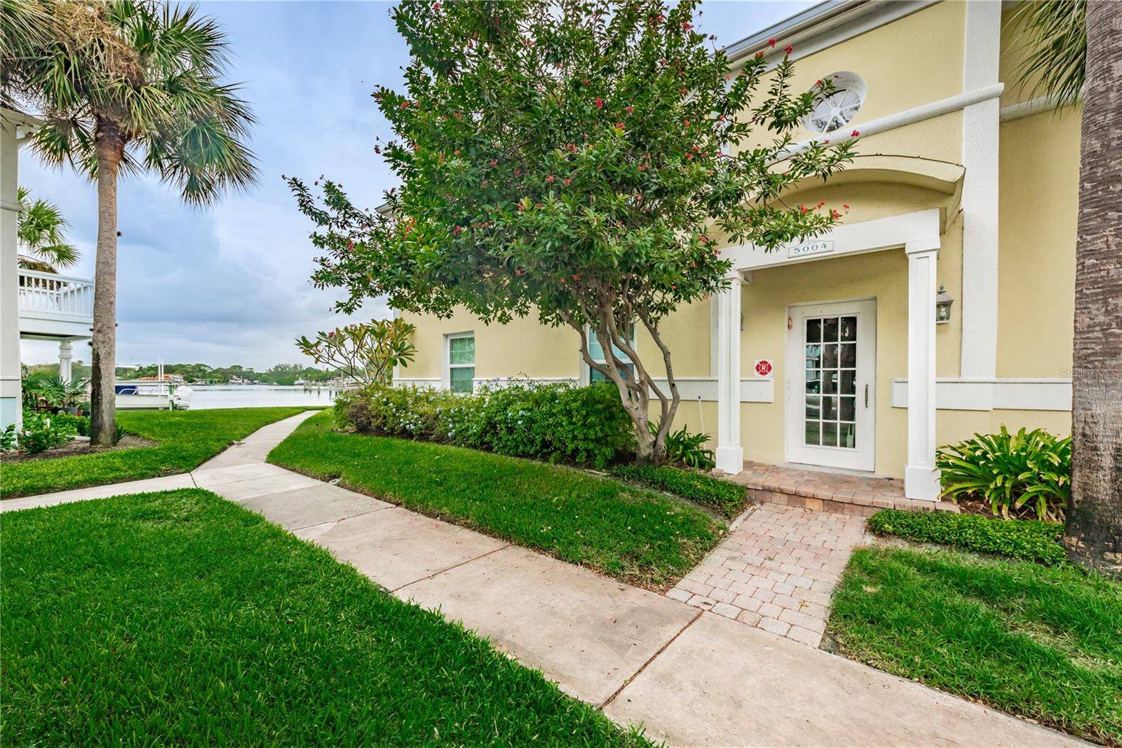 5004 STARFISH DR SE #F, St Petersburg, FL 33705