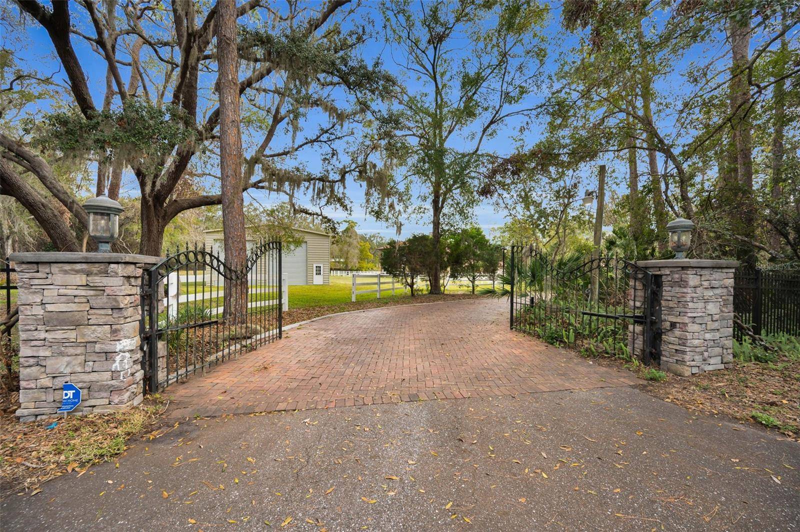 249 DOGWOOD TRCE, Tarpon Springs, FL 34688