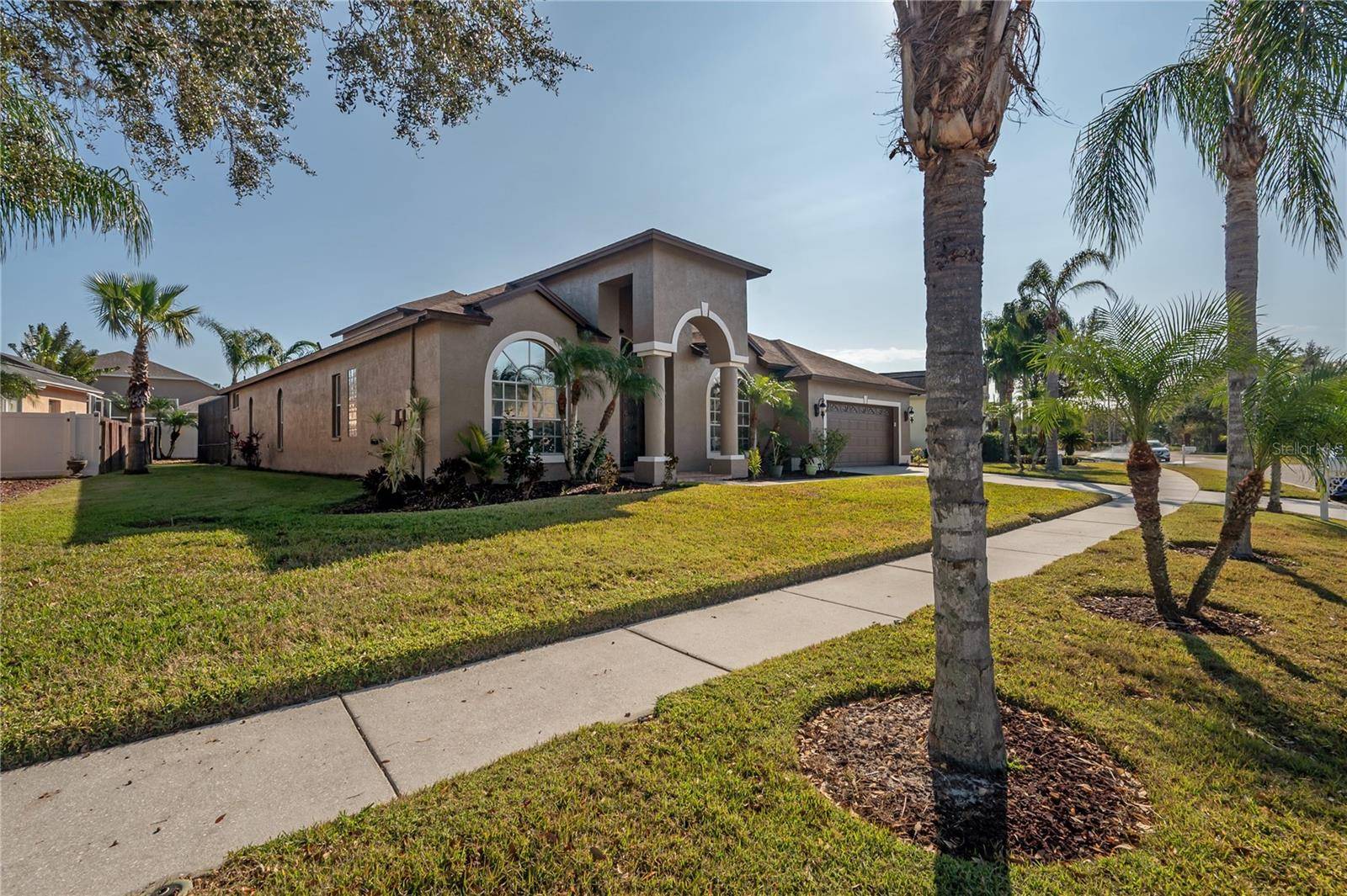 10126 LONDONSHIRE LN, Tampa, FL 33647