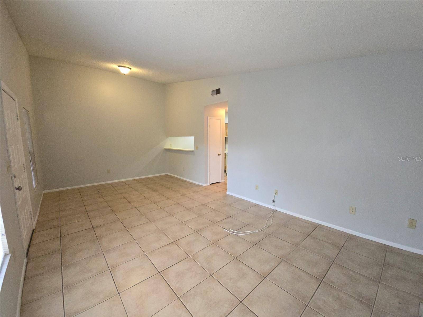 4031 TUMBLE WOOD TRL #203, Tampa, FL 33613