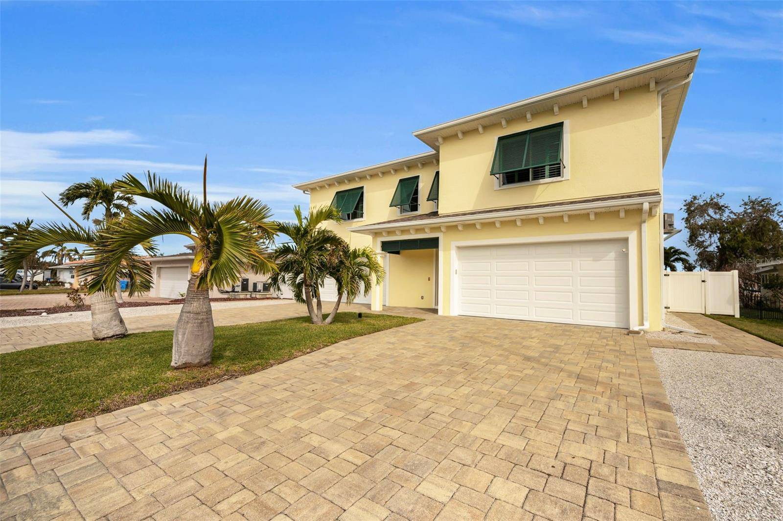 11325 5TH ST E, Treasure Island, FL 33706