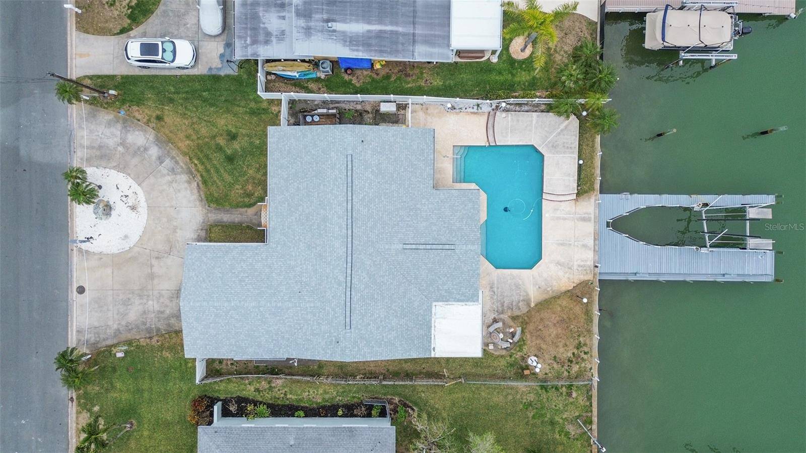 11185 5TH ST E, Treasure Island, FL 33706