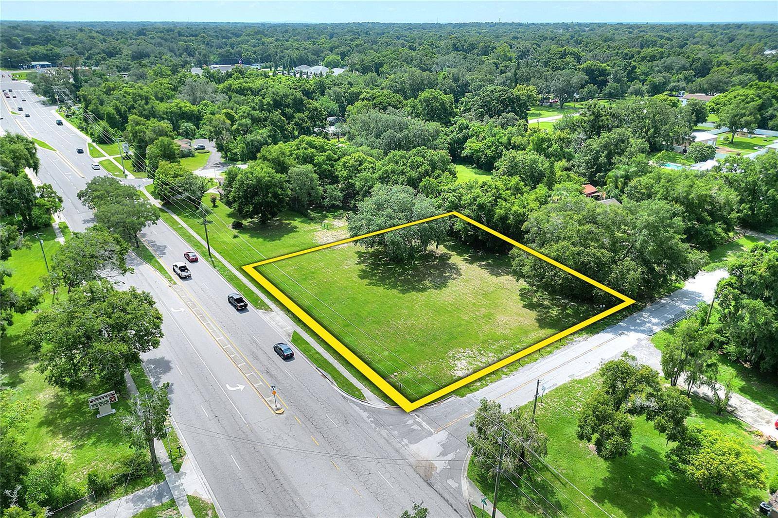 703 E LUMSDEN RD, Brandon, FL 33511