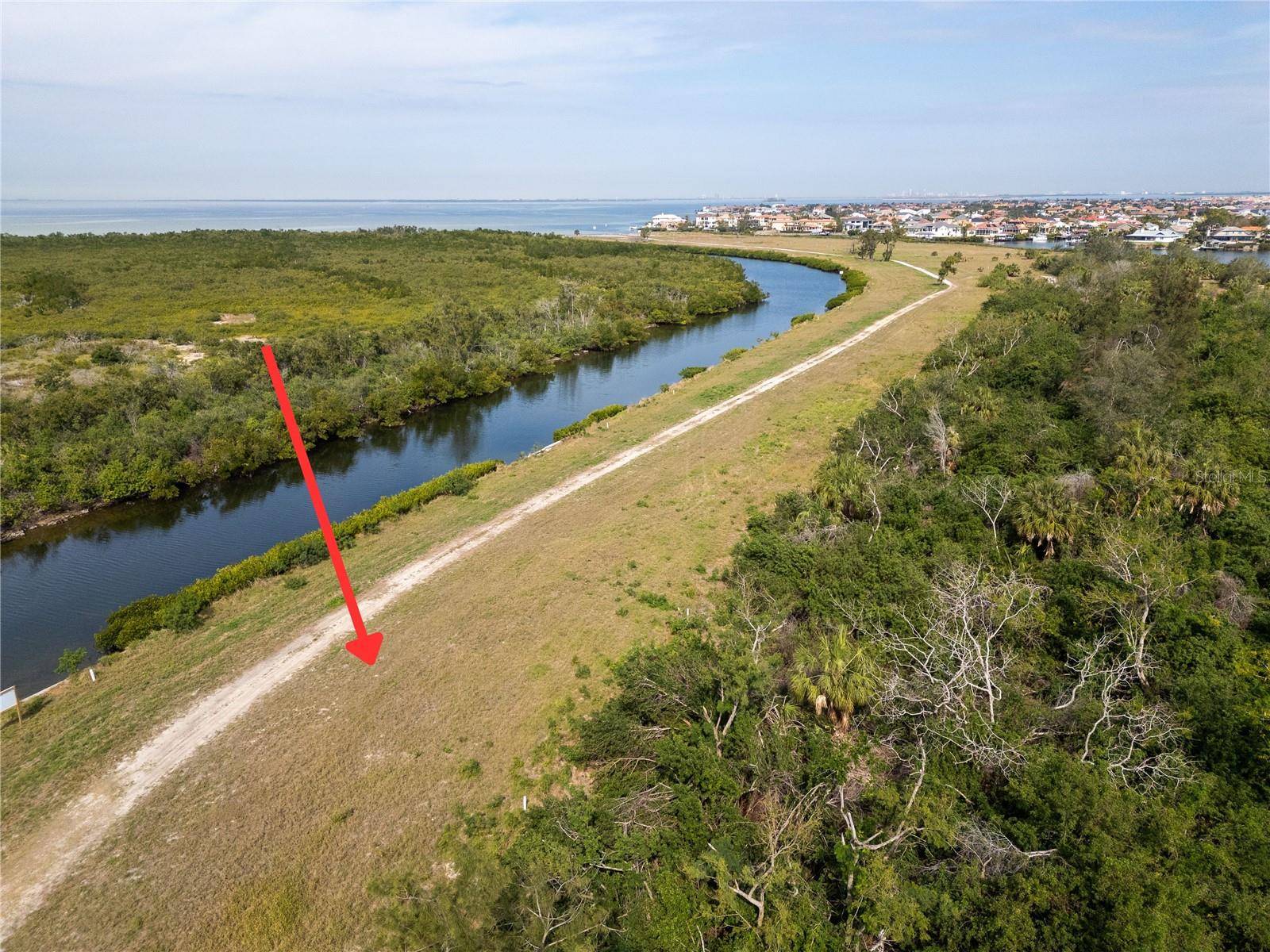 4 HAMMOCK BAY BLVD, Apollo Beach, FL 33572